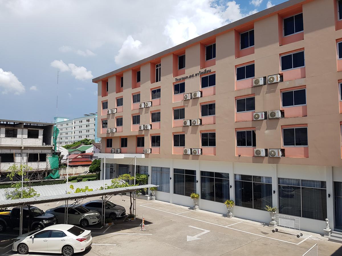 K.S.Pavilion Hotel Nakhonratchasima Zewnętrze zdjęcie